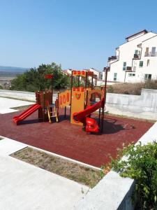 Zona de joacă pentru copii de la Bay View Villas - Summer house Gerovi