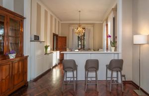 Kuchyň nebo kuchyňský kout v ubytování Villa Ricci Suites