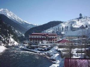 Afbeelding uit fotogalerij van Hotel Lords Palace Kalam in Kārandūkai