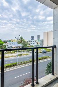 Rock nest view inn的阳台或露台