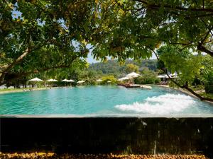 Piscina di PP Charlie Beach Resort o nelle vicinanze