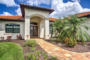 Galeriebild der Unterkunft Elegant Waterfront Home on Cape Coral with Lanai! in Cape Coral