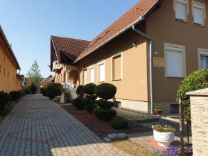 Foto da galeria de Ilda Apartments em Harkány