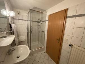Koupelna v ubytování Appartement Vermietung Jensen