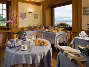 Gallery image of Hôtel Restaurant Du Port in Yvoire