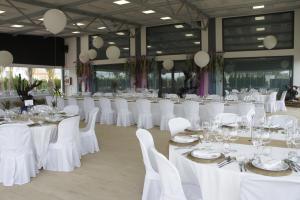 Gallery image of ApartHotel Playa Oliva in Oliva