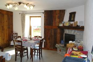 Fotografie z fotogalerie ubytování B&B Lo VAN - Camere al Verde Villaggio di Rumiod v destinaci Saint-Pierre