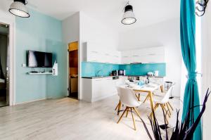 Kuchyň nebo kuchyňský kout v ubytování Luxury Paulay street Apartment