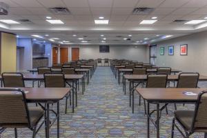 Gallery image of Holiday Inn Express - Indianapolis - Southeast, an IHG Hotel in Indianapolis