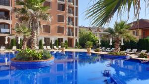 The swimming pool at or close to Cascadas Ravda - Gorgeous 2 bedrooms family apartment