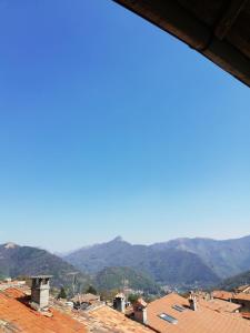 A general mountain view or a mountain view taken from a vendégházakat