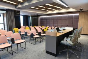 Kawasan bisnes dan/atau bilik persidangan di Hotel Panoramika Design & Spa