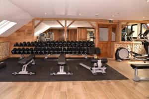 The fitness centre and/or fitness facilities at Hotel Wender