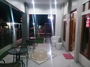Fotografie z fotogalerie ubytování WISMA ANDALI Syariah near RSUD Cideres ve městě Majalengka