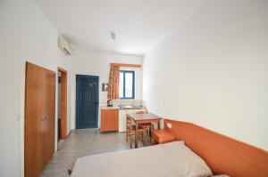Uma área de estar em Stegna Star Apartments