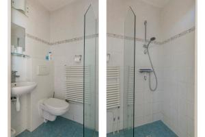 two pictures of a bathroom with a toilet and a shower at Appartement Torenzicht - Leeuwarden in Marssum