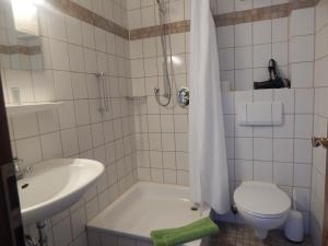 Koupelna v ubytování Hotel & Gasthof Hubertushöhe - Ihr Hotel für Urlaub mit Hund