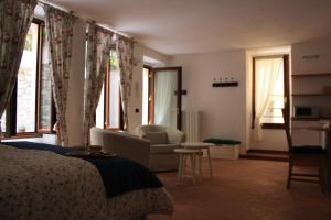 Posezení v ubytování Imbarcadero Apartment