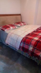 Säng eller sängar i ett rum på Beautiful Home Near Worcester Royal Hospital