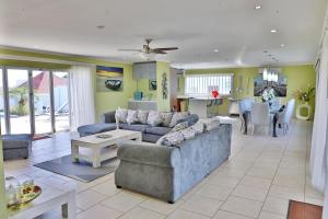Gallery image of Malmok Ocean Front Villa in Palm-Eagle Beach