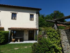 The building in which the holiday home is located