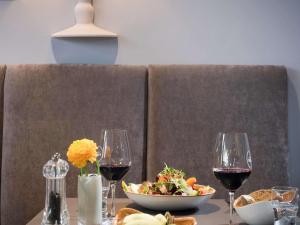 Nápoje v ubytování Mercure Hotel München Neuperlach Süd