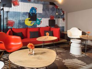 Istumisnurk majutusasutuses ibis Liège Centre Opéra