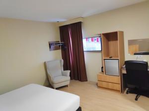 TV a/nebo společenská místnost v ubytování SH Hotel Kota Damansara