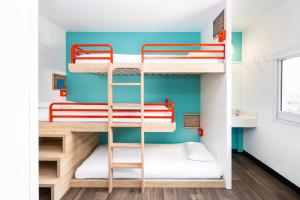 Gallery image of HotelF1 Marseille Provence in Les-Pennes-Mirabeau