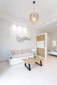 Postel nebo postele na pokoji v ubytování Almiriki Naxos Beachside Living