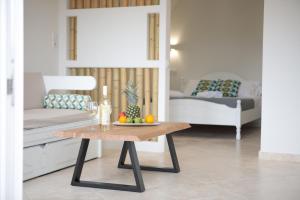 Postel nebo postele na pokoji v ubytování Almiriki Naxos Beachside Living
