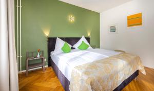 Ένα ή περισσότερα κρεβάτια σε δωμάτιο στο Hotel Oltnerhof - Self Check in