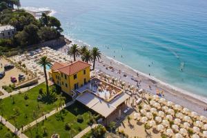 Gallery image of Villa Eva Beach in Ventimiglia