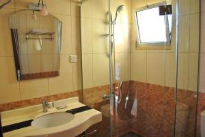 Koupelna v ubytování Al Qidra Hotel & Suites Aqaba