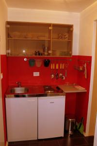 Kjøkken eller kjøkkenkrok på Apartment Studio Fuart