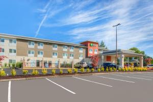 a rendering of a hotel with a parking lot at Holiday Inn Express Newberg - Wine Country, an IHG Hotel in Newberg