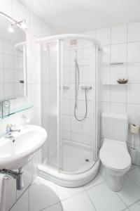 Vannituba majutusasutuses Hotel Dieschen