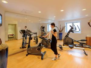 Fitnes oz. oprema za telovadbo v nastanitvi Congress Hotel Mercure Nürnberg an der Messe