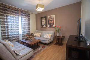 Posedenie v ubytovaní Apartamentos Sarela