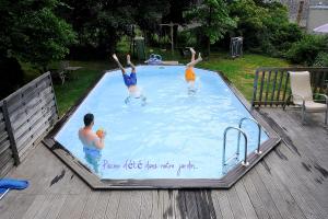 Piscine de l'établissement Logis Hôtel Restaurant Gilles Moreau Laguiole ou située à proximité