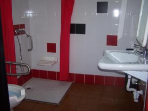 Koupelna v ubytování Bilbao Akelarre Hostel