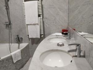 Koupelna v ubytování Hotel Porta Felice & Spa