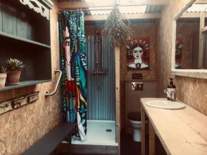 Fotografie z fotogalerie ubytování The Oaks Glamping - Pips Cabin v destinaci Colkirk