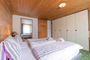 Ένα ή περισσότερα κρεβάτια σε δωμάτιο στο Chalet Weid - Aare Jungfrau AG