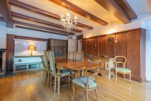 Χώρος καθιστικού στο Chalet Weid - Aare Jungfrau AG
