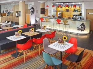 Lounge nebo bar v ubytování Ibis Győr