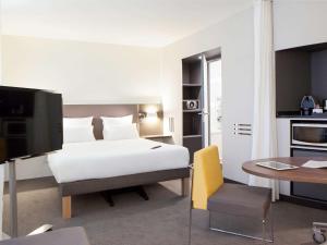Gallery image of Novotel Suites Lille Europe in Lille