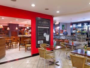 O lounge ou bar de Ibis Teresina