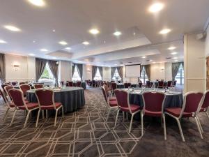 Бізнес-центр і / або конференц-зал в Brandon Hall Hotel & Spa Warwickshire +43 фото