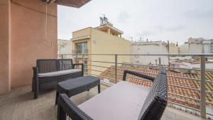 A balcony or terrace at R28 APARTAMENTO MONTSERRAT 11-3